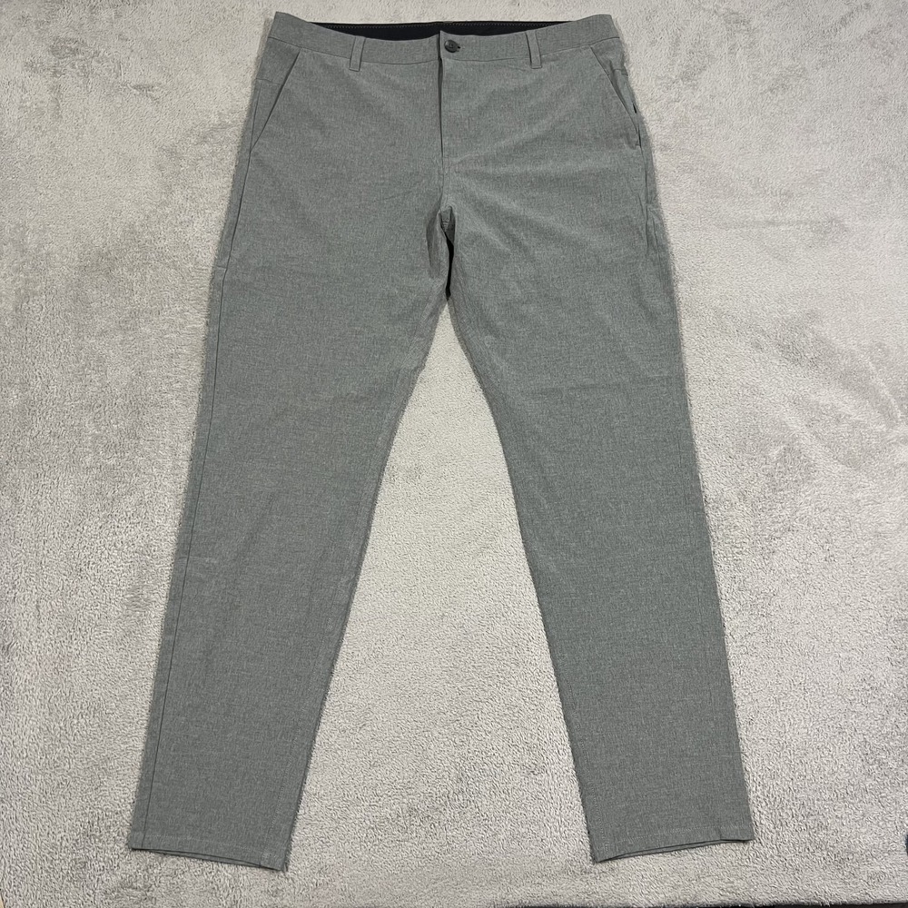 Vuori Aim Pants Mens 36x32 Gray Chino Performance Golf V431